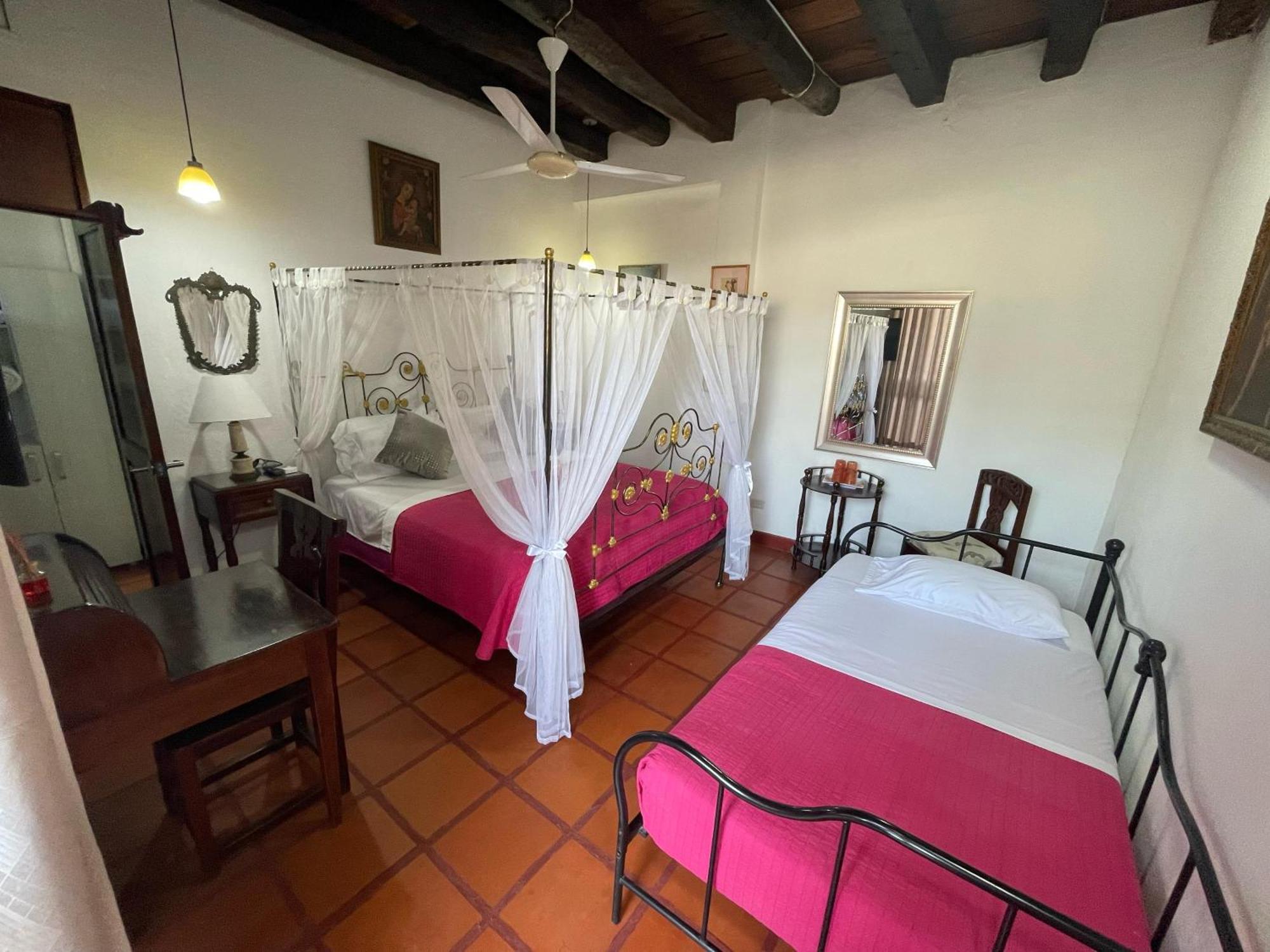 Casa Colonial Serrezuela Cartagena ภายนอก รูปภาพ